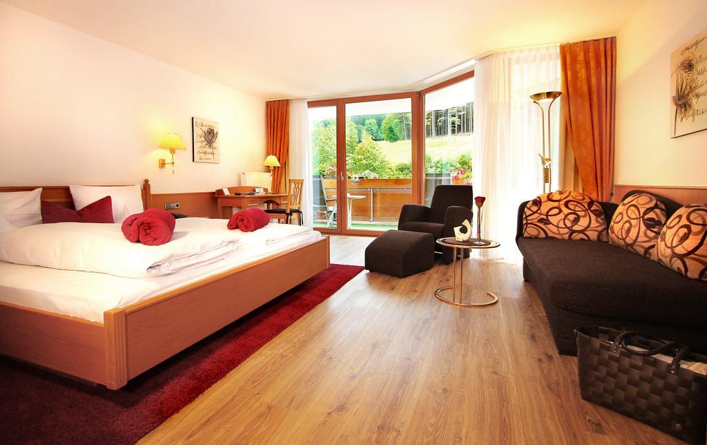 Naturparkhotel Adler ヴォルフアッハ エクステリア 写真