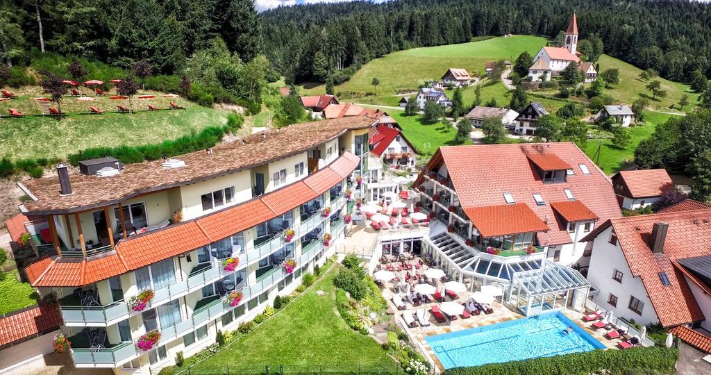 Naturparkhotel Adler ヴォルフアッハ エクステリア 写真